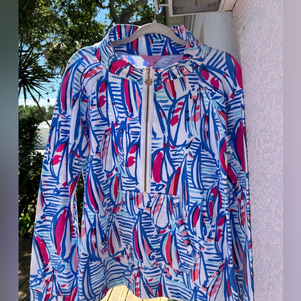New w/tag Lilly Pulitzer

SKIPPER POPOVER

RESORT WHITE
RED RIGHT RETURN